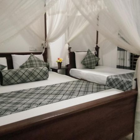 Sigiriya Rock Gate Resort Екстер'єр фото