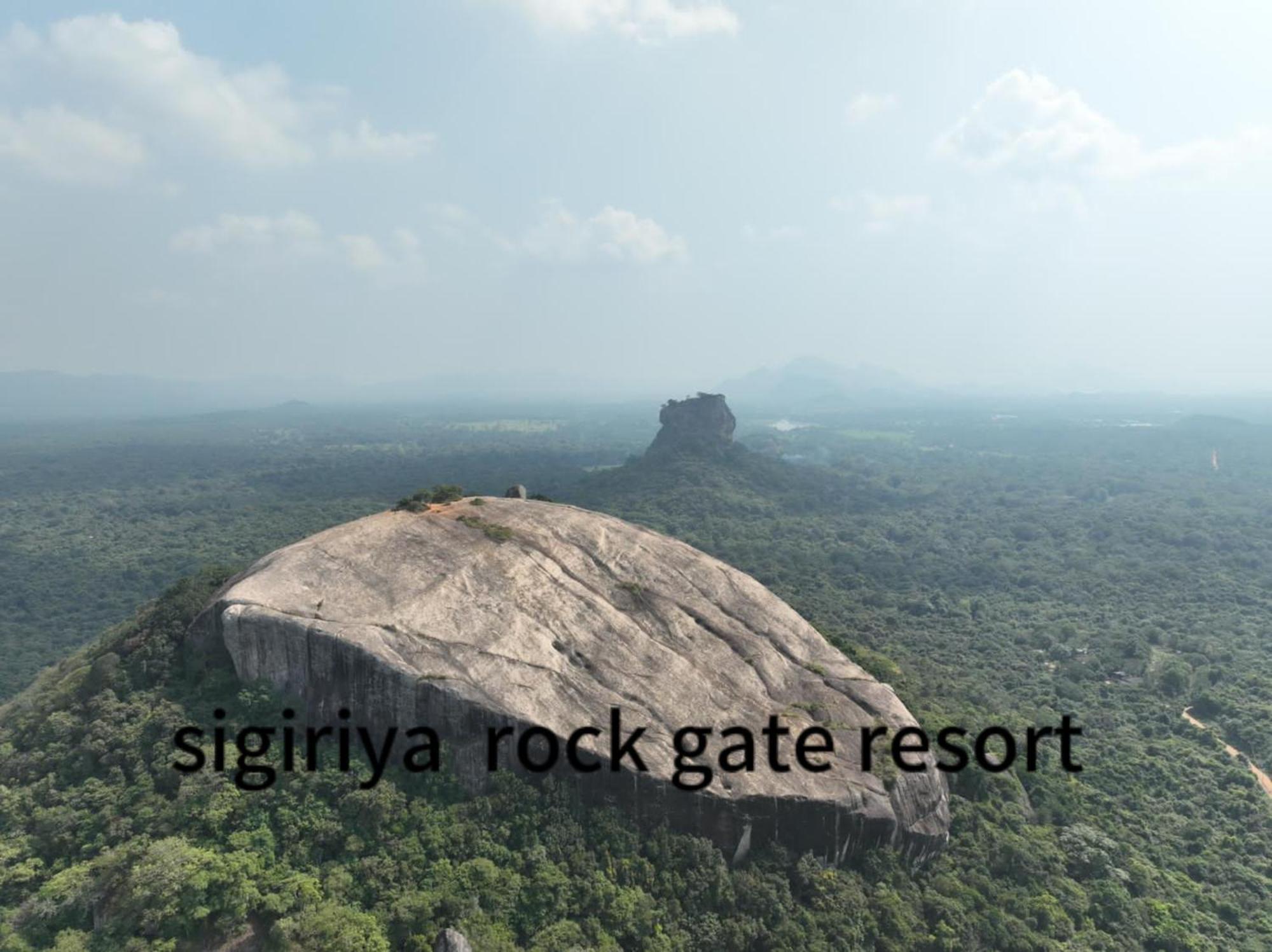 Sigiriya Rock Gate Resort Екстер'єр фото