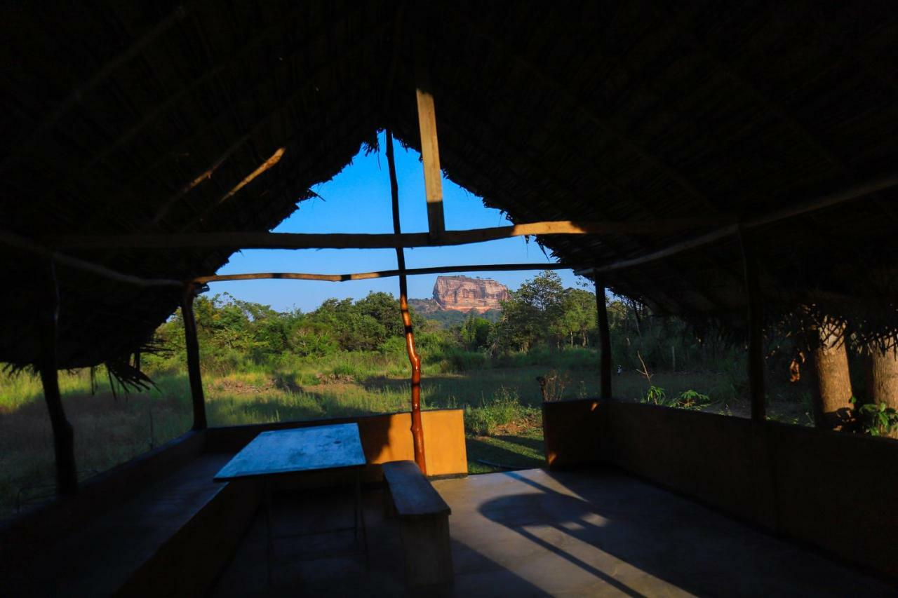 Sigiriya Rock Gate Resort Екстер'єр фото